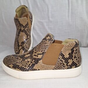 Boho Bohemian Sneakers‎ Shoes Coconuts by Matisse Tan 7.5 Snakeskin Slip On